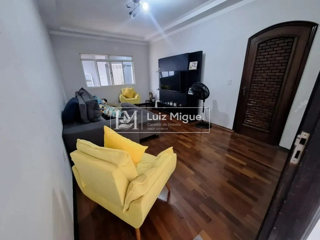 Casa com 3 quartos sendo 1 suíte, área gourmet com churrasqueira - ACEITA IMÓVEL DE MENOR VALOR.