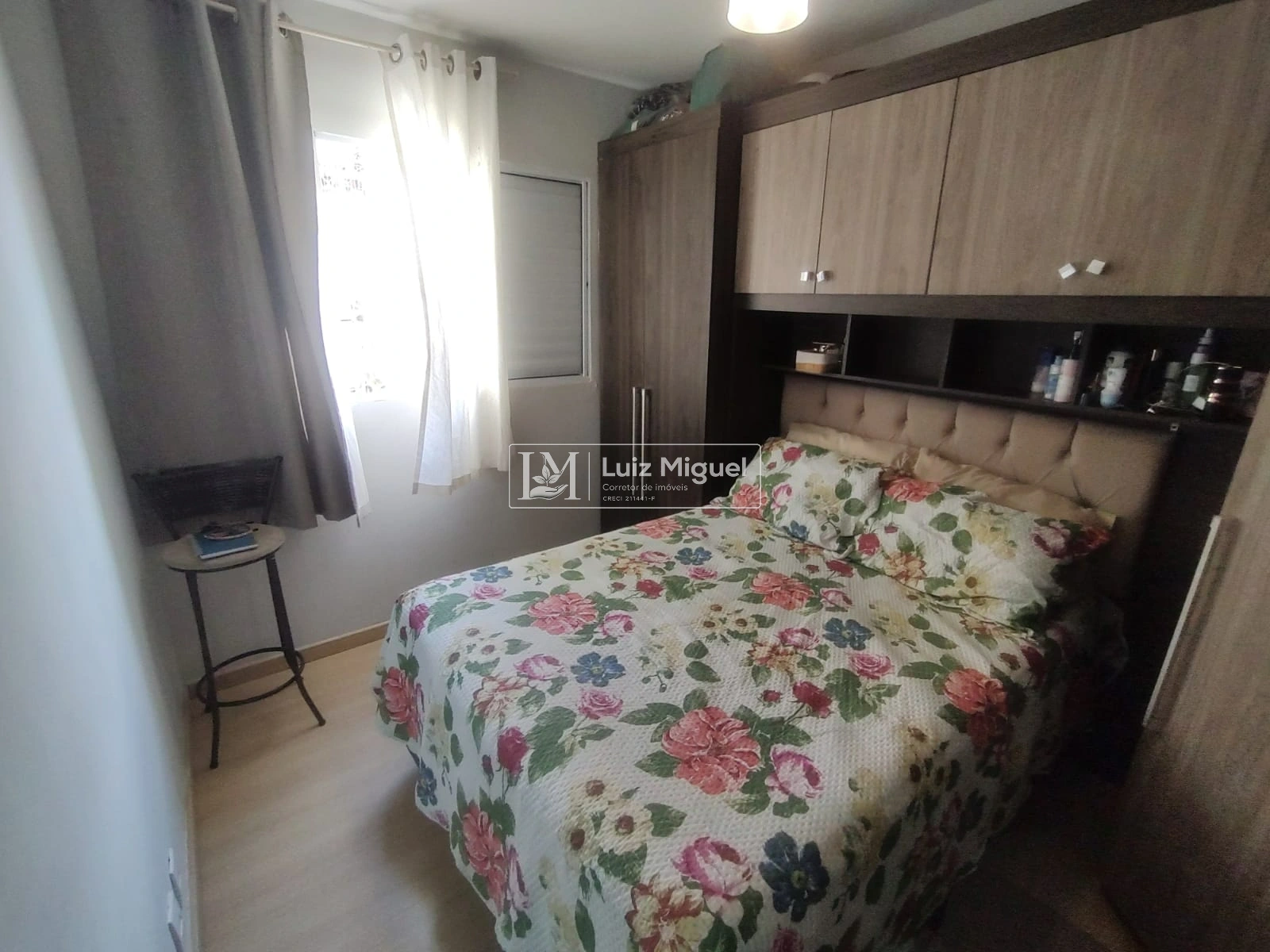 Apartamento no Edifício Valdemossa, em andar alto com 2 quartos - ACEITA TROCA COM CASA ATÉ 400 MIL (DIFERENÇA A VISTA)